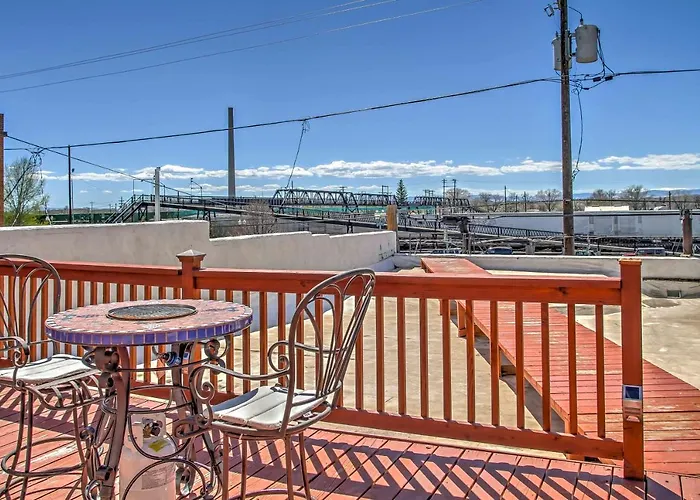 Appartement Vintage Downtown W/ Deck!
