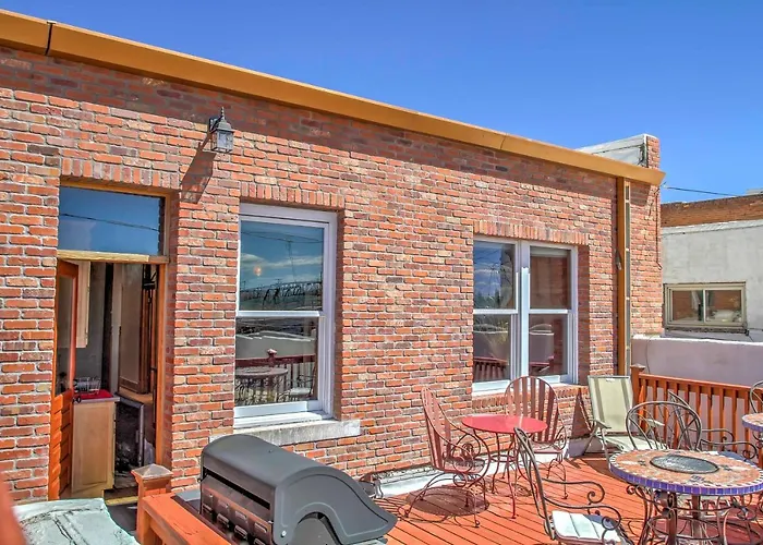 Appartement Vintage Downtown W/ Deck!